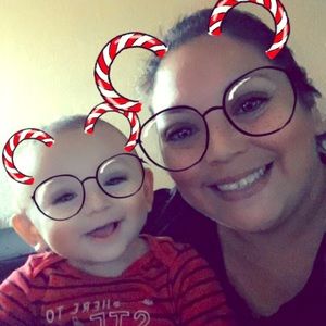 Meet your Posher, Gloria